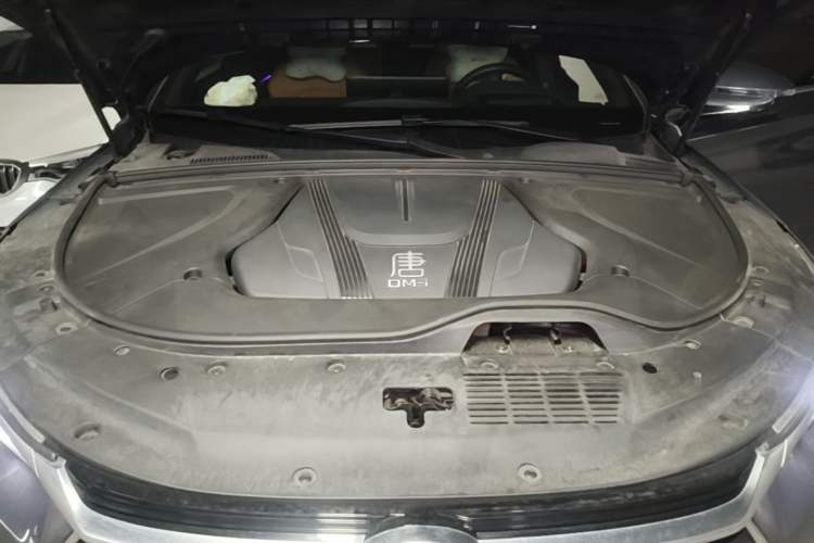 Used BYD Tang New Energy 2023 DM-i Champion Edition 112KM Prestige Model Engine Bay