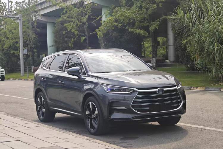Used BYD Tang New Energy 2023 DM-i Champion Edition 112KM Prestige Model Exterior 1
