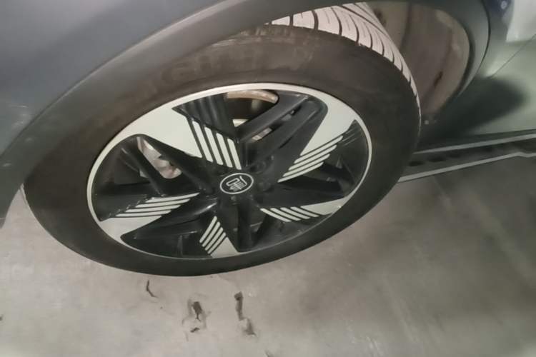 Used BYD Tang New Energy 2023 DM-i Champion Edition 112KM Prestige Model Exterior 2
