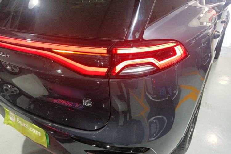 Used BYD Tang New Energy 2023 DM-i Champion Edition 112KM Prestige Model Exterior 3
