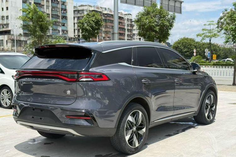 Used BYD Tang New Energy 2023 DM-i Champion Edition 112KM Prestige Model Exterior 6