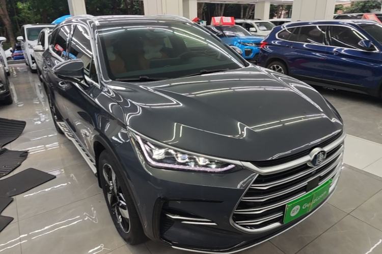 Used BYD Tang New Energy 2023 DM-i Champion Edition 112KM Prestige Model Front Right 45 Deg