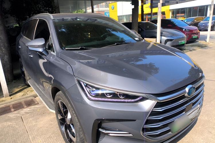 Used BYD Tang New Energy 2023 DM-i Champion Edition 112KM Prestige Model Front Right 45 Deg