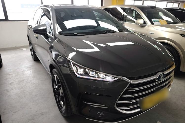 Used BYD Tang New Energy 2023 DM-i Champion Edition 112KM Prestige Model Front Right 45 Deg