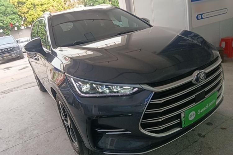 Used BYD Tang New Energy 2023 DM-i Champion Edition 112KM Prestige Model Front Right 45 Deg