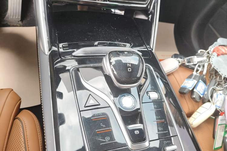 Used BYD Tang New Energy 2023 DM-i Champion Edition 112KM Prestige Model Gear Lever