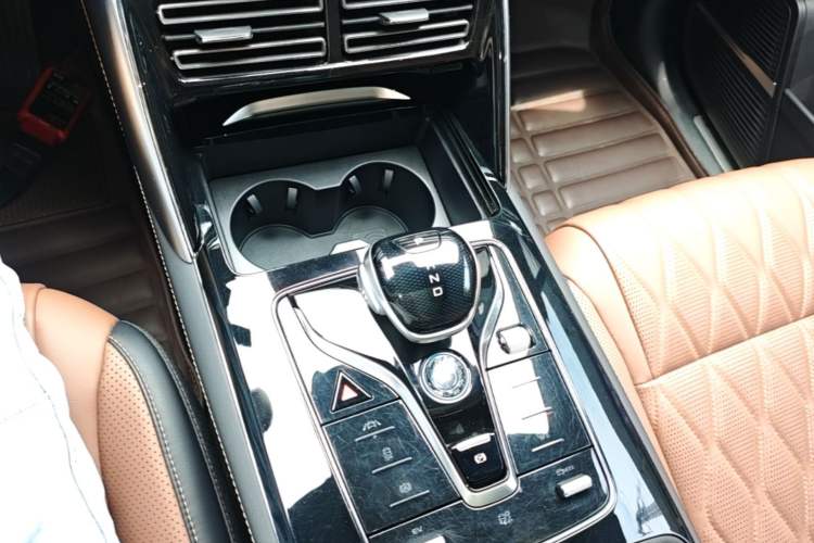 Used BYD Tang New Energy 2023 DM-i Champion Edition 112KM Prestige Model Gear Lever