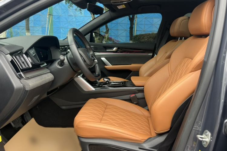 Used BYD Tang New Energy 2023 DM-i Champion Edition 112KM Prestige Model Interior 1