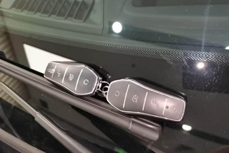 Used BYD Tang New Energy 2023 DM-i Champion Edition 112KM Prestige Model Interior 1