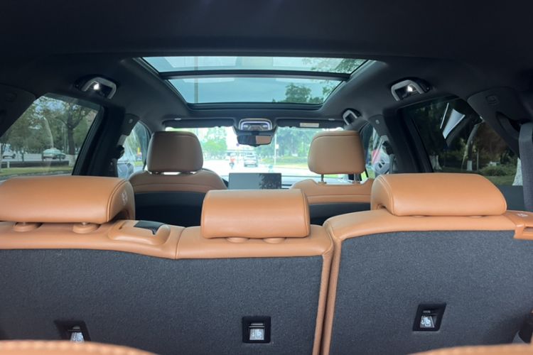 Used BYD Tang New Energy 2023 DM-i Champion Edition 112KM Prestige Model Interior 6