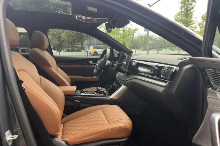 Used BYD Tang New Energy 2023 DM-i Champion Edition 112KM Prestige Model Interior 8