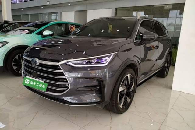 Ojetý BYD Tang New Energy 2023 DM-i Champion Edition 112KM Prestige Model