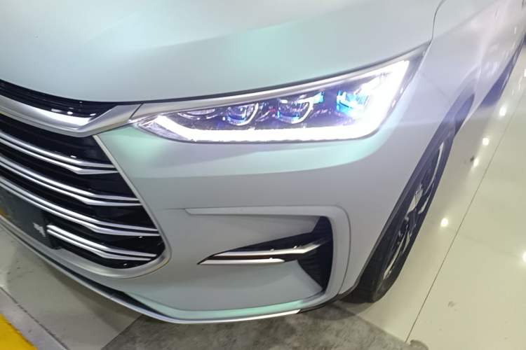 Used BYD Tang New Energy 2023 DM-i Champion Edition 112KM Prestige Model Left Front Headlight