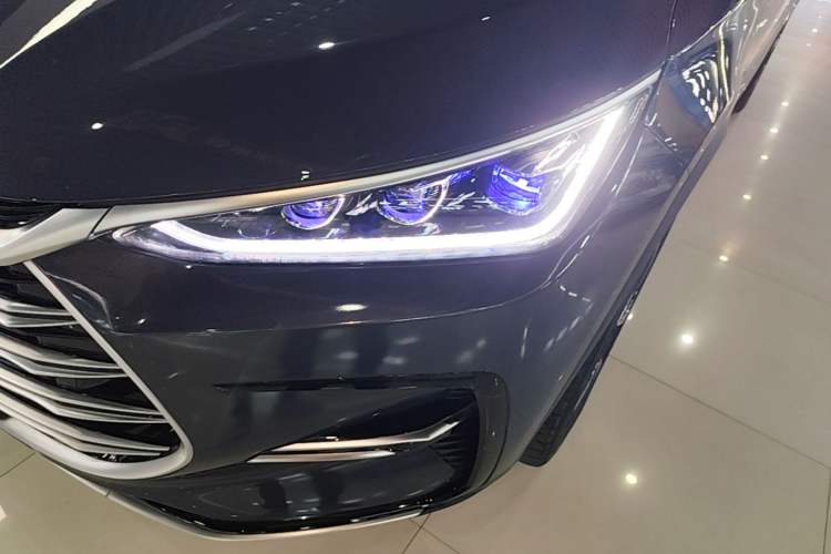 Used BYD Tang New Energy 2023 DM-i Champion Edition 112KM Prestige Model Left Front Headlight