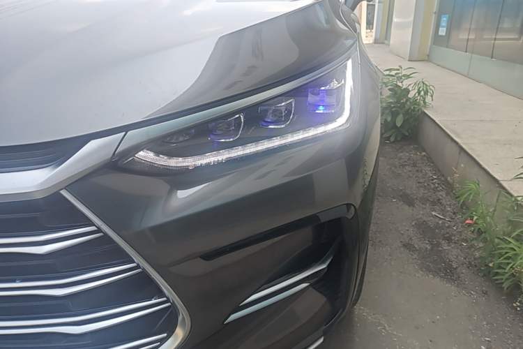 Used BYD Tang New Energy 2023 DM-i Champion Edition 112KM Prestige Model Left Front Headlight