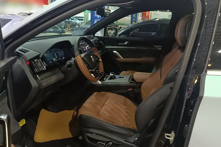 Used BYD Tang New Energy 2023 DM-i Champion Edition 112KM Prestige Model Left Front Seat