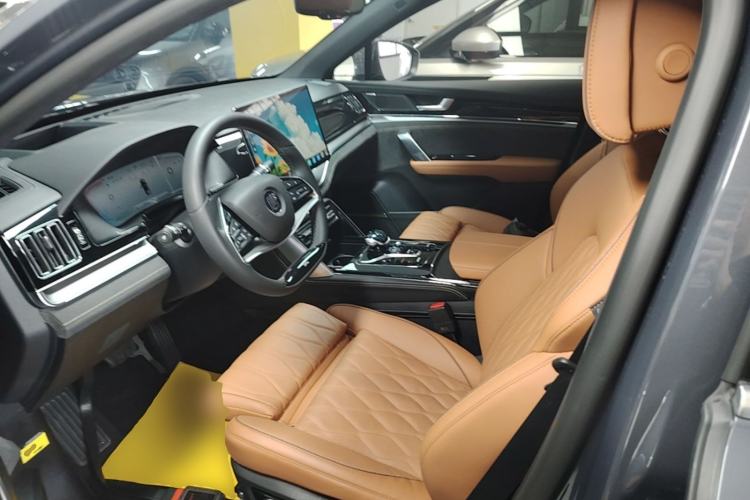 Used BYD Tang New Energy 2023 DM-i Champion Edition 112KM Prestige Model Left Front Seat