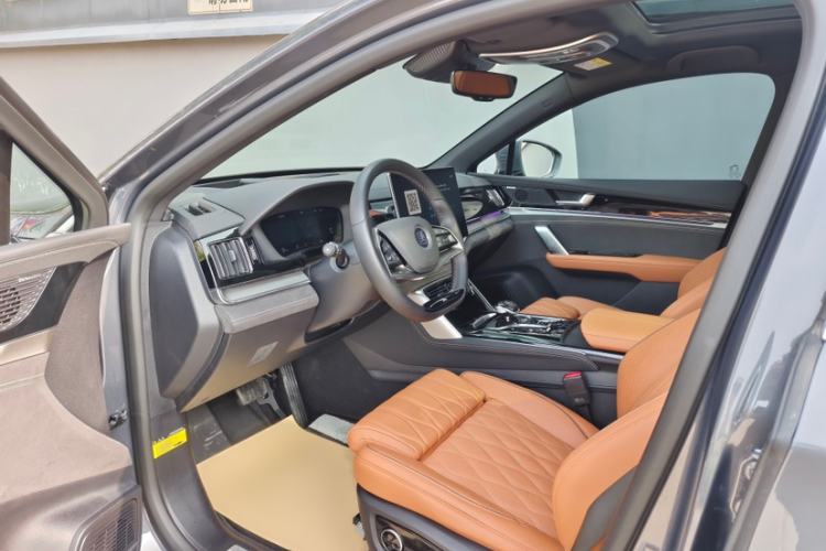 Used BYD Tang New Energy 2023 DM-i Champion Edition 112KM Prestige Model Left Front Seat
