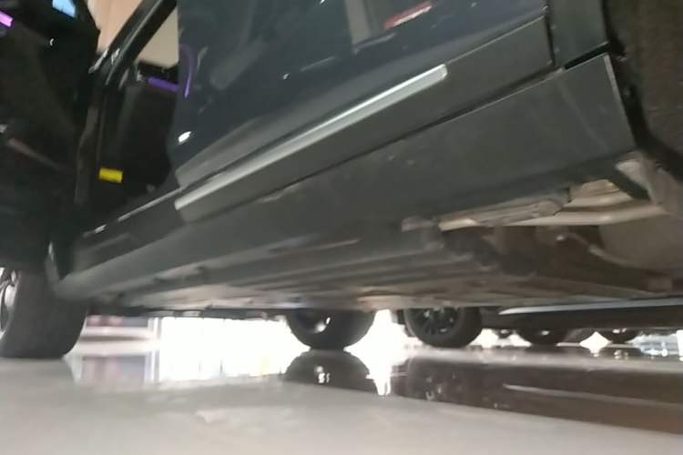 Used BYD Tang New Energy 2023 DM-i Champion Edition 112KM Prestige Model Left Side Sill