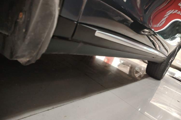 Used BYD Tang New Energy 2023 DM-i Champion Edition 112KM Prestige Model Left Side Sill