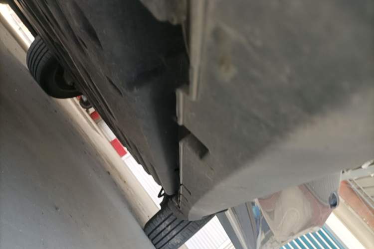 Used BYD Tang New Energy 2023 DM-i Champion Edition 112KM Prestige Model Left Side Sill