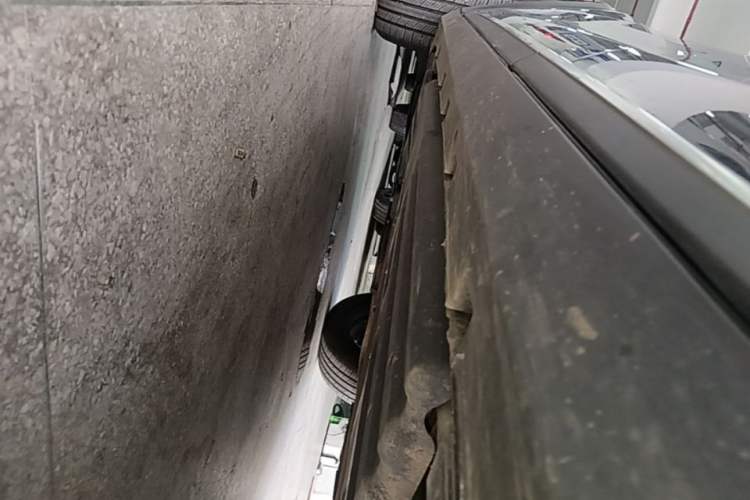 Used BYD Tang New Energy 2023 DM-i Champion Edition 112KM Prestige Model Left Side Sill