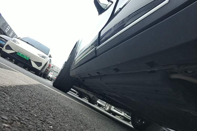 Used BYD Tang New Energy 2023 DM-i Champion Edition 112KM Prestige Model Left Side Sill