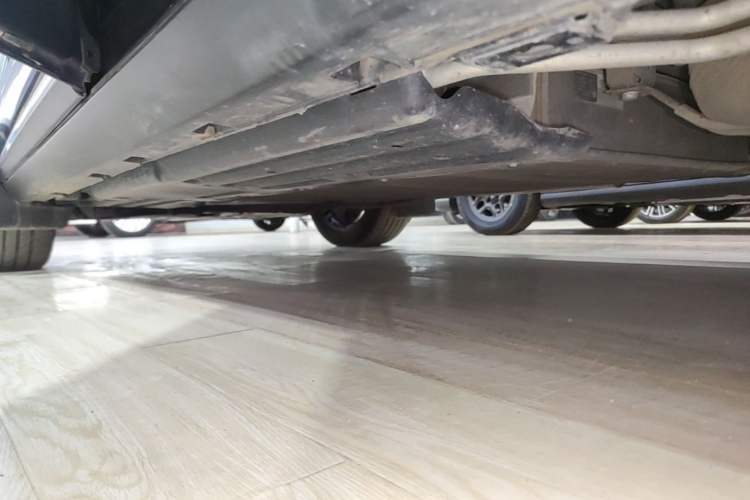 Used BYD Tang New Energy 2023 DM-i Champion Edition 112KM Prestige Model Left Side Sill