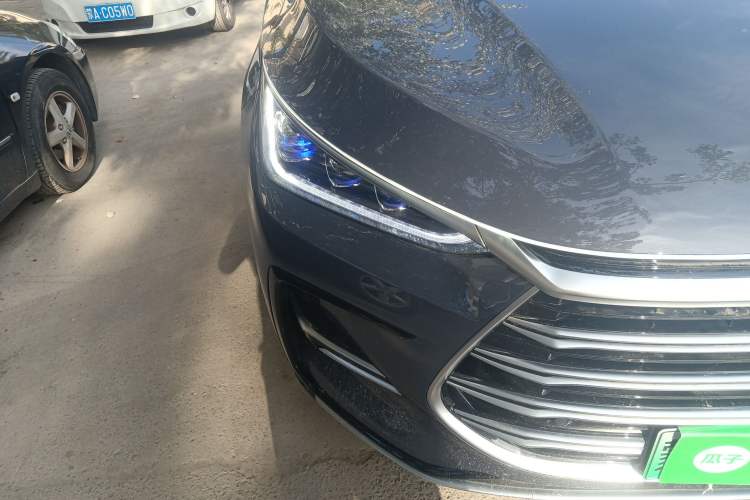 Used BYD Tang New Energy 2023 DM-i Champion Edition 112KM Prestige Model Right Front Headlight