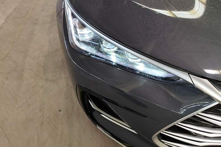 Used BYD Tang New Energy 2023 DM-i Champion Edition 112KM Prestige Model Right Front Headlight