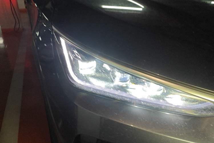 Used BYD Tang New Energy 2023 DM-i Champion Edition 112KM Prestige Model Right Front Headlight