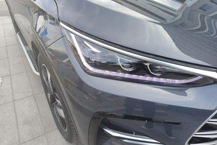 Used BYD Tang New Energy 2023 DM-i Champion Edition 112KM Prestige Model Right Front Headlight