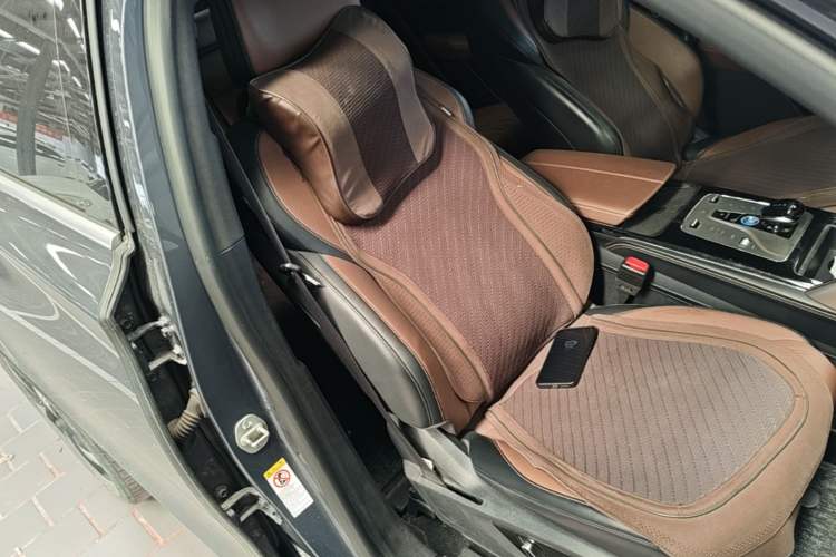 Used BYD Tang New Energy 2023 DM-i Champion Edition 112KM Prestige Model Right Front Seat