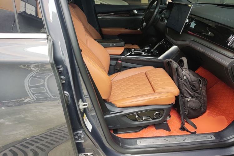 Used BYD Tang New Energy 2023 DM-i Champion Edition 112KM Prestige Model Right Front Seat