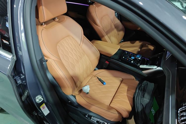 Used BYD Tang New Energy 2023 DM-i Champion Edition 112KM Prestige Model Right Front Seat