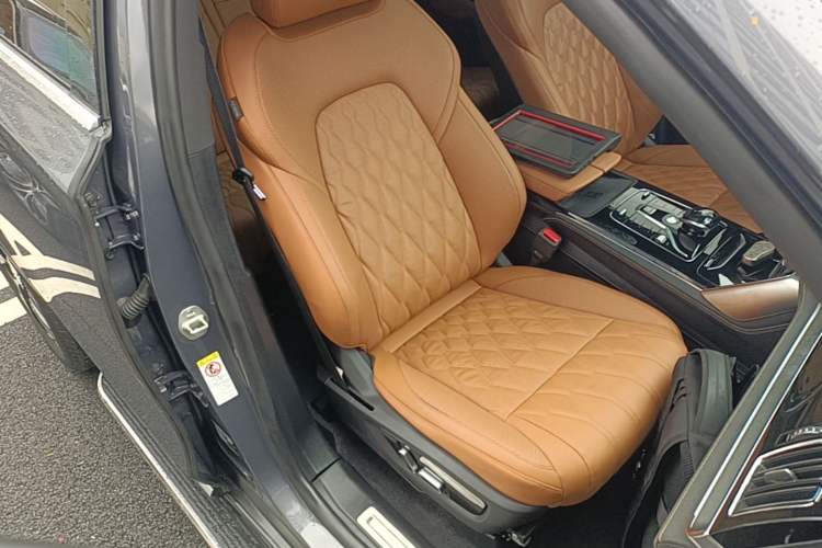 Used BYD Tang New Energy 2023 DM-i Champion Edition 112KM Prestige Model Right Front Seat