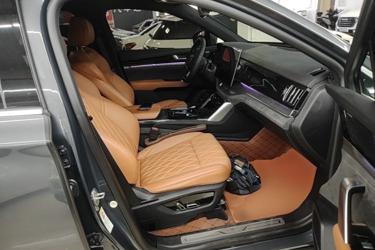 Used BYD Tang New Energy 2023 DM-i Champion Edition 112KM Prestige Model Right Front Seat