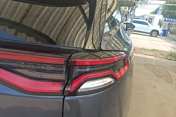 Used BYD Tang New Energy 2023 DM-i Champion Edition 112KM Prestige Model Right Rear Taillight