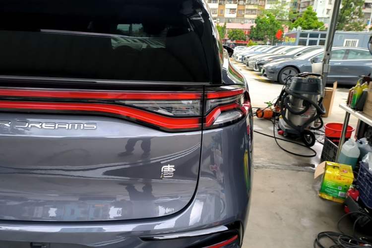 Used BYD Tang New Energy 2023 DM-i Champion Edition 112KM Prestige Model Right Rear Taillight