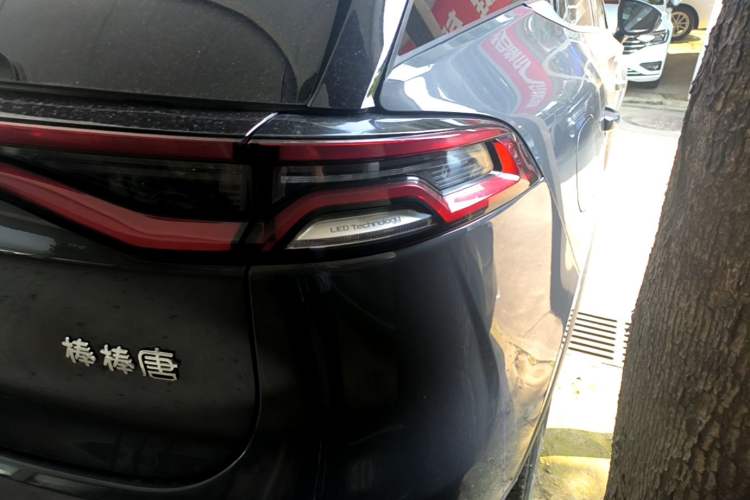 Used BYD Tang New Energy 2023 DM-i Champion Edition 112KM Prestige Model Right Rear Taillight