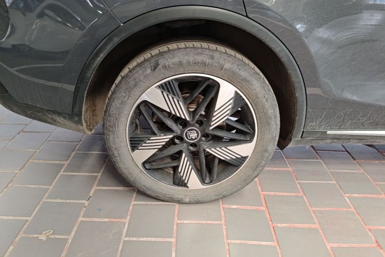Used BYD Tang New Energy 2023 DM-i Champion Edition 112KM Prestige Model Right Rear Wheel Hub