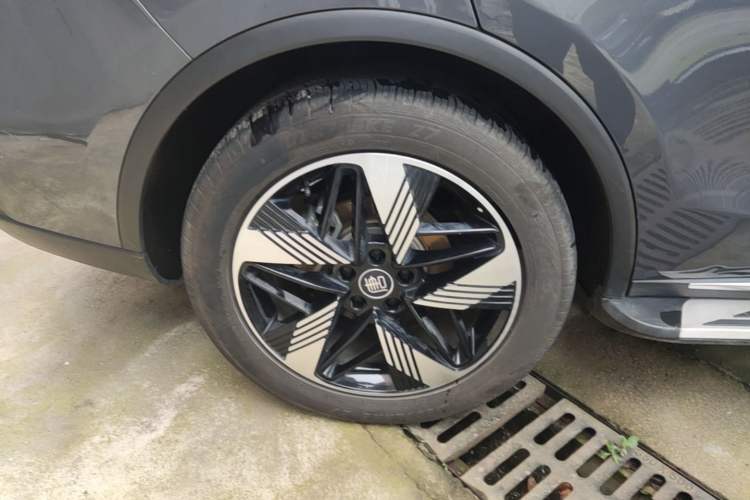 Used BYD Tang New Energy 2023 DM-i Champion Edition 112KM Prestige Model Right Rear Wheel Hub