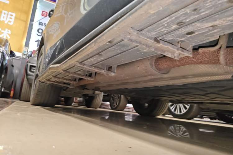 Used BYD Tang New Energy 2023 DM-i Champion Edition 112KM Prestige Model Right Side Sill