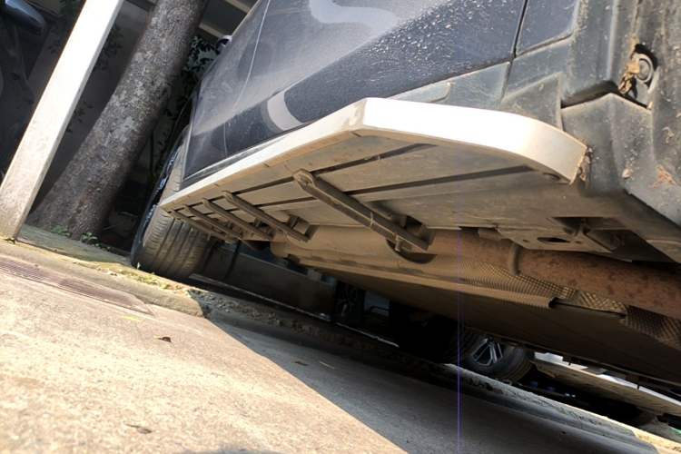 Used BYD Tang New Energy 2023 DM-i Champion Edition 112KM Prestige Model Right Side Sill