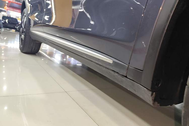 Used BYD Tang New Energy 2023 DM-i Champion Edition 112KM Prestige Model Right Side Sill