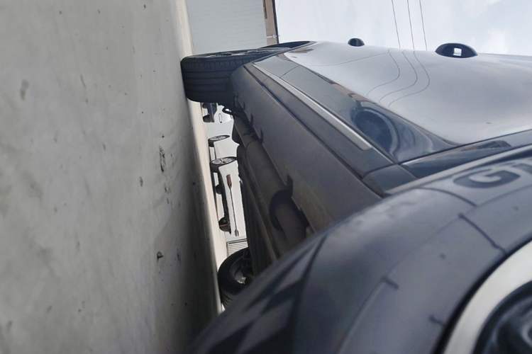 Used BYD Tang New Energy 2023 DM-i Champion Edition 112KM Prestige Model Right Side Sill