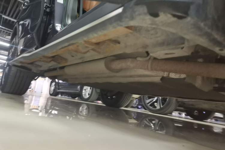 Used BYD Tang New Energy 2023 DM-i Champion Edition 112KM Prestige Model Right Side Sill