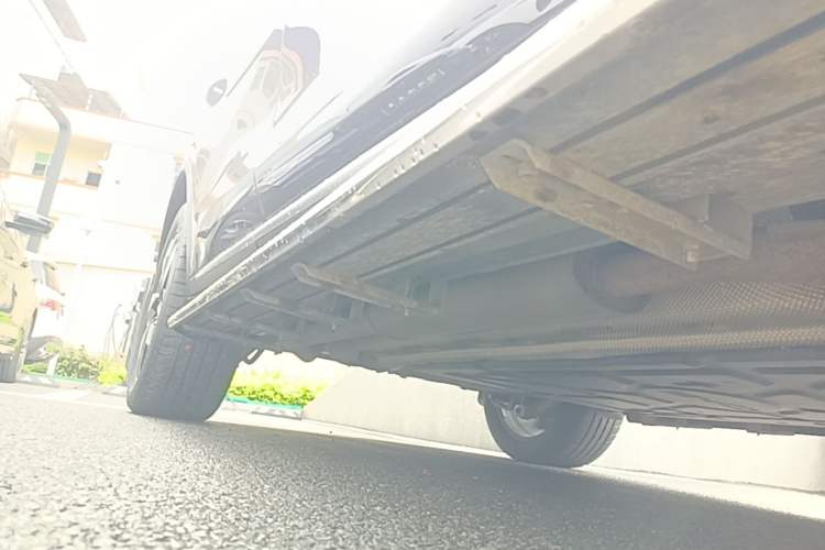 Used BYD Tang New Energy 2023 DM-i Champion Edition 112KM Prestige Model Right Side Sill