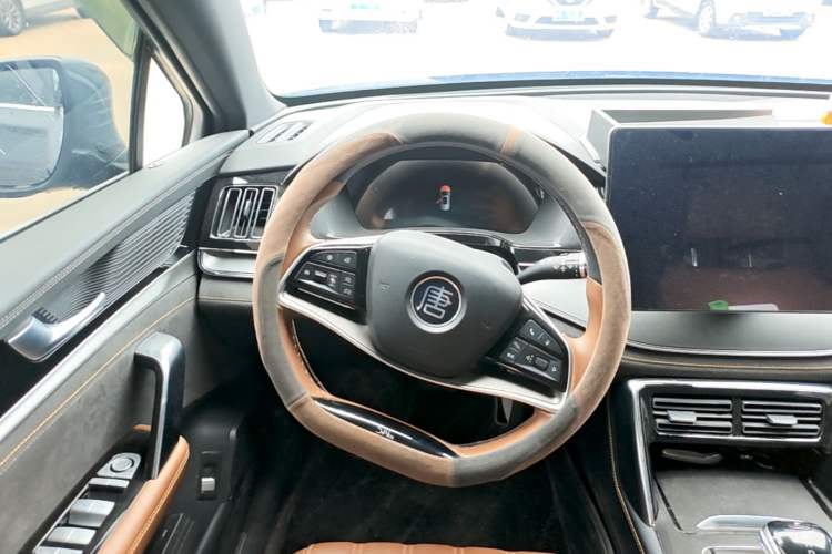 Used BYD Tang New Energy 2023 DM-i Champion Edition 112KM Prestige Model Steering Wheel