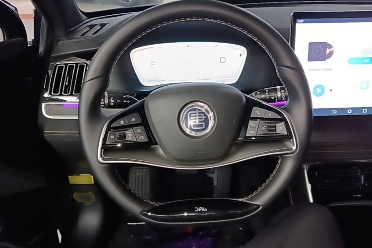 Used BYD Tang New Energy 2023 DM-i Champion Edition 112KM Prestige Model Steering Wheel